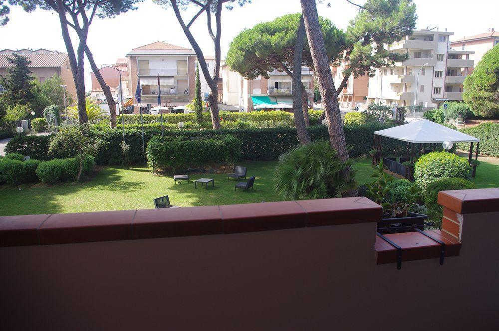 Ricci Hotel - Marina Di Grosseto Exteriér fotografie