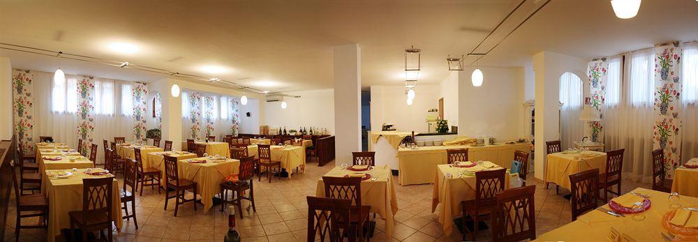 Ricci Hotel - Marina Di Grosseto Exteriér fotografie